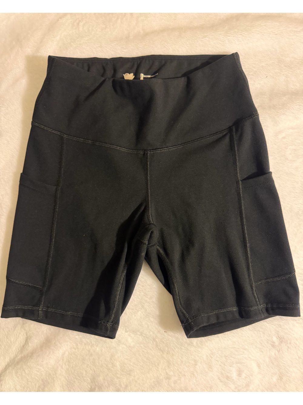 Iuga High-Rise Black Bike Shorts with Side Pockets. Like new